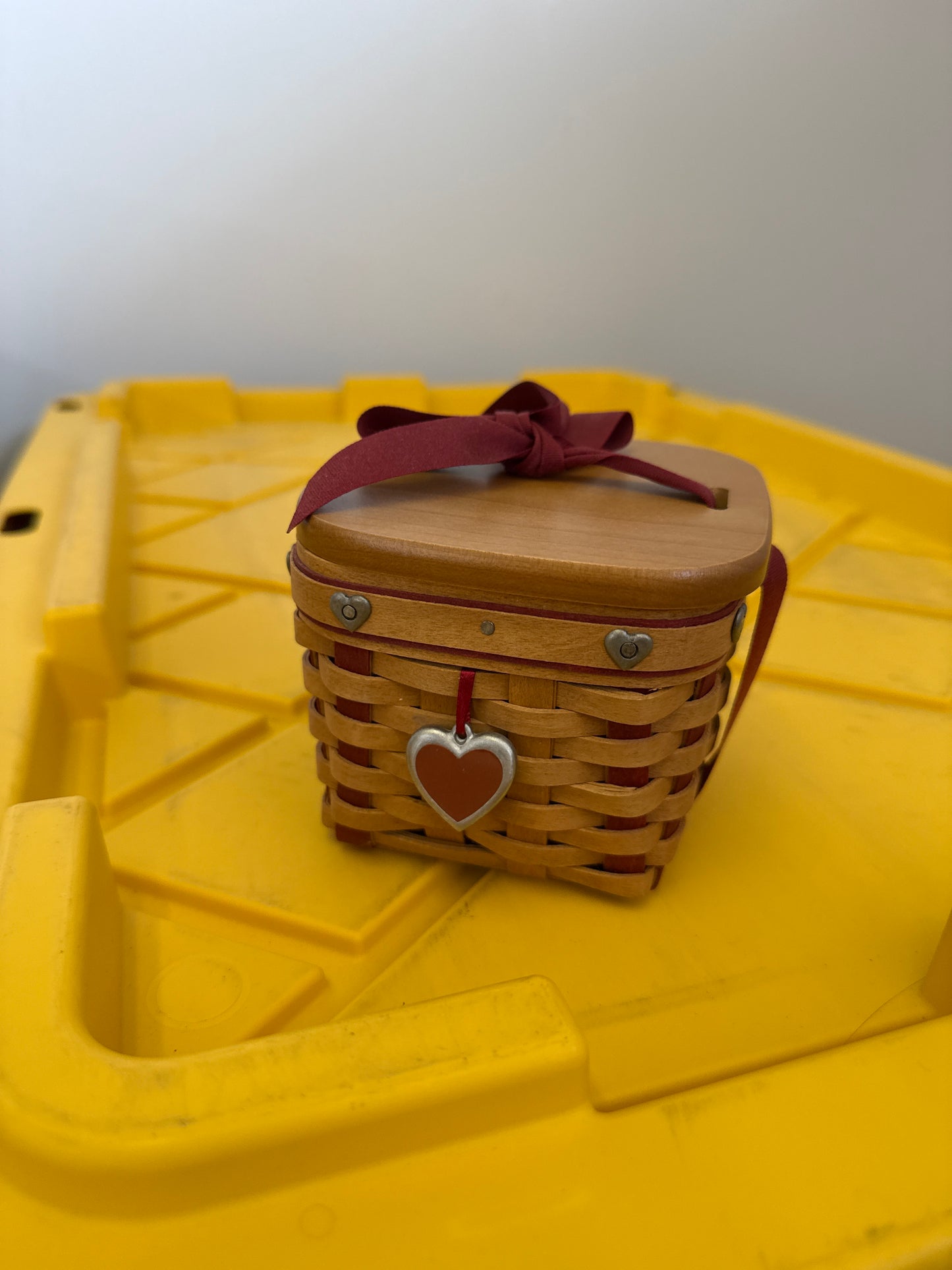 Longaberger small sweetest gift basket with lid, protector, and tie on