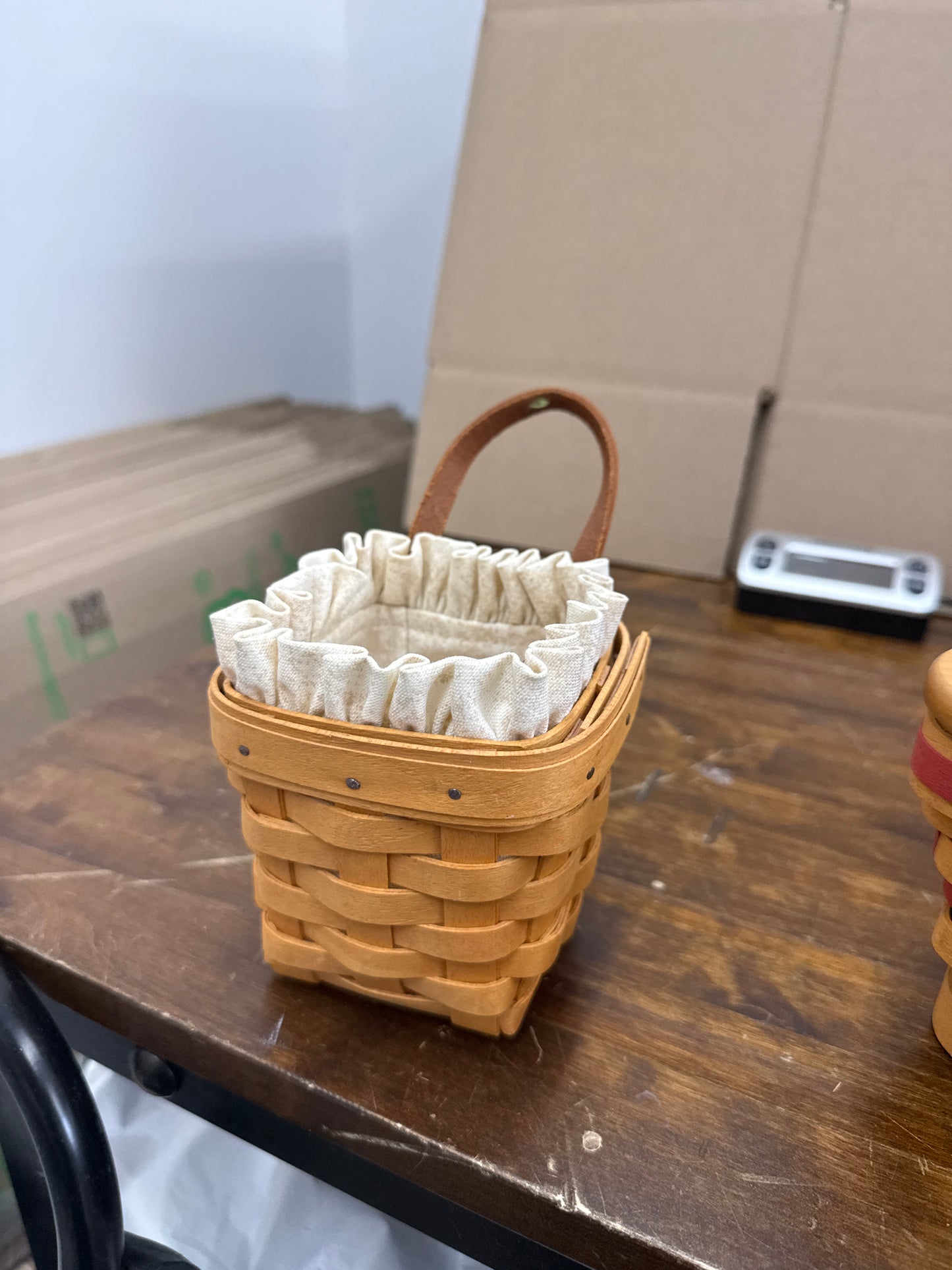 Longaberger chives basket with liner and protector