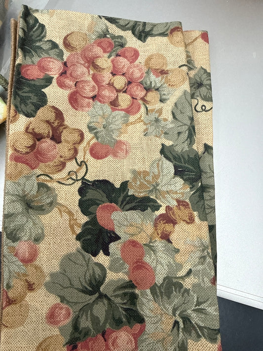 Homestead grapes and vines napkins set of two