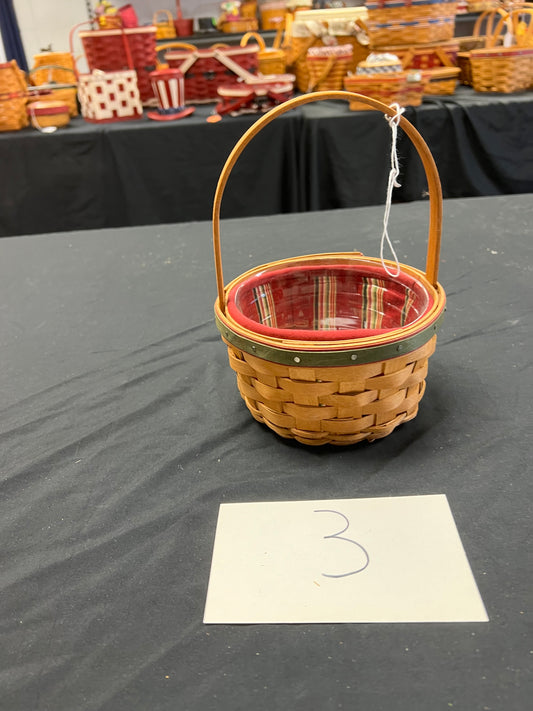 Longaberger 2005 Holiday Helper Basket with Liner and Protector