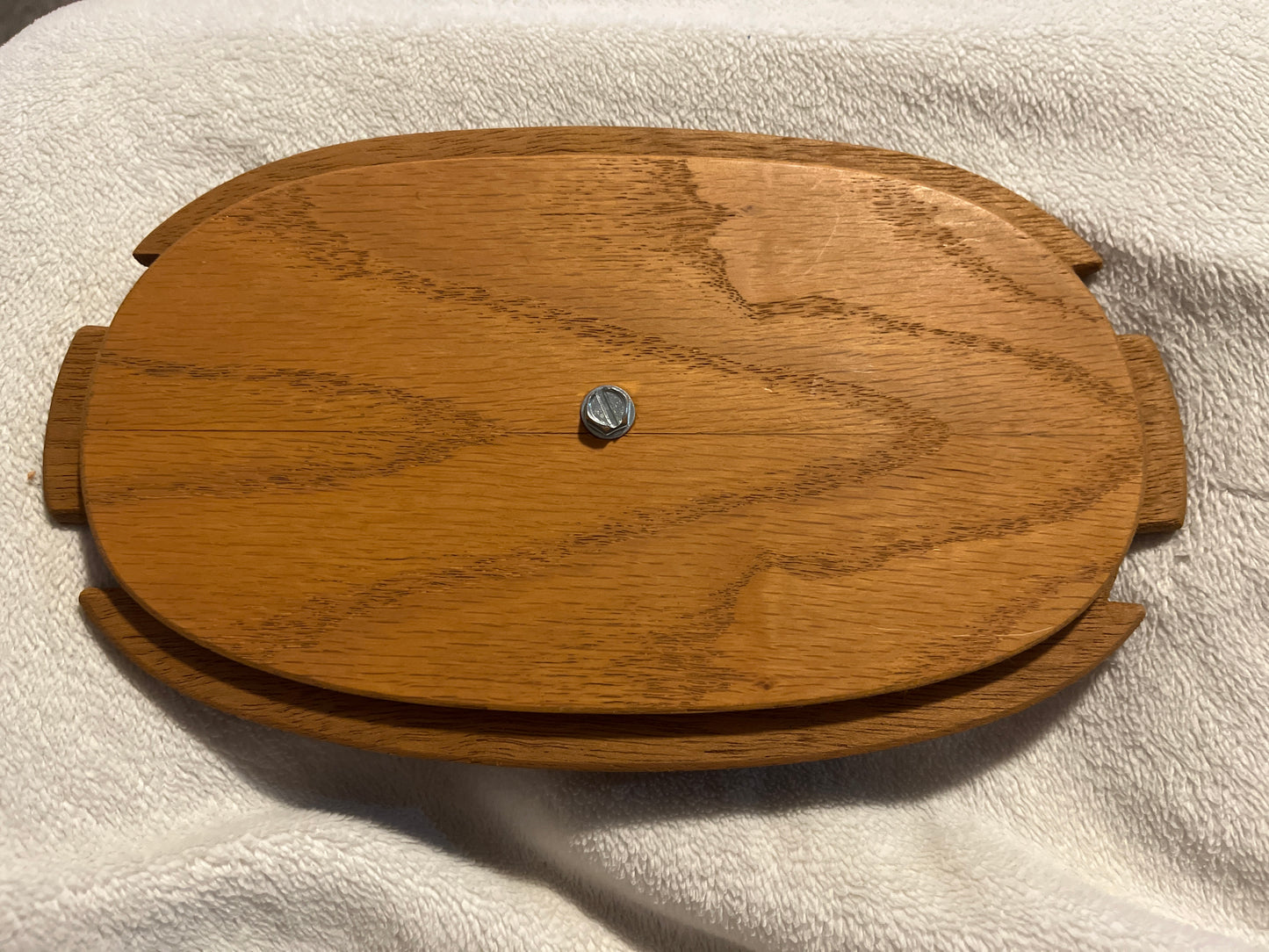 Wooden 8.5”x5” ovular lid — red handle