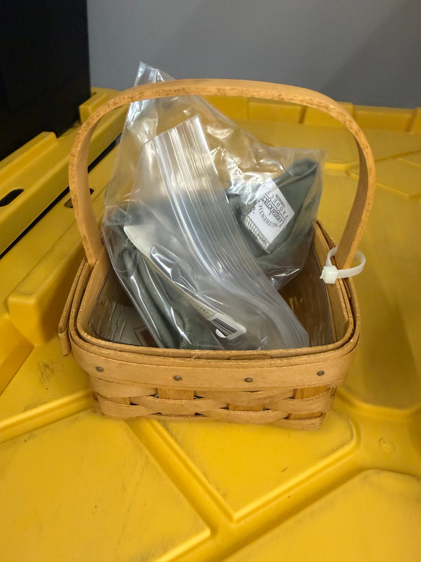 Longaberger tarragon basket with liner and protector