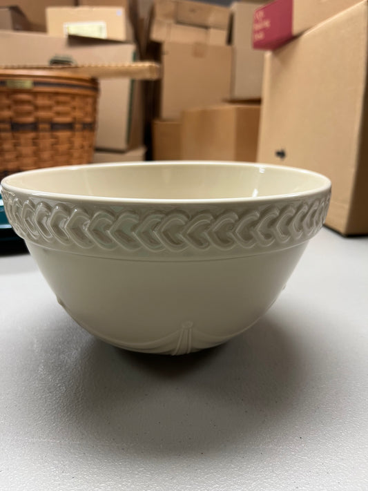 Longaberger collectors club bowl