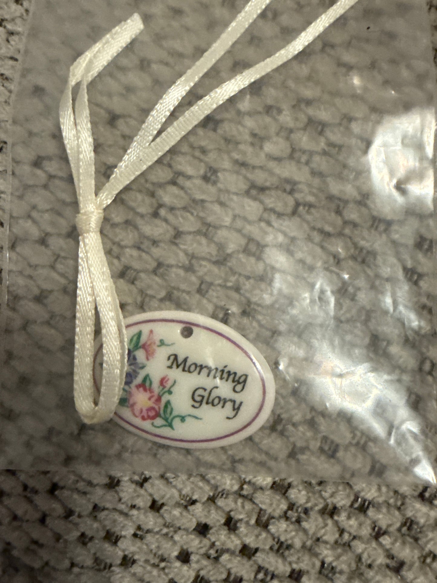 Longaberger mini morning glory tie on