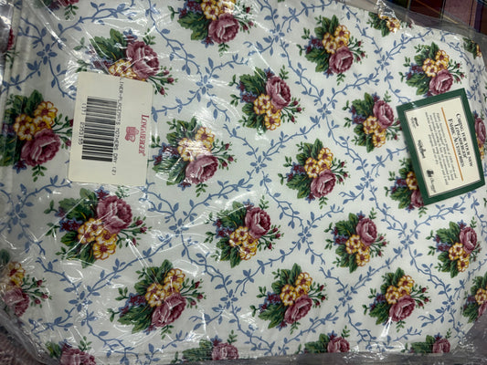 Longaberger set of 2 placemats in Mother’s Day