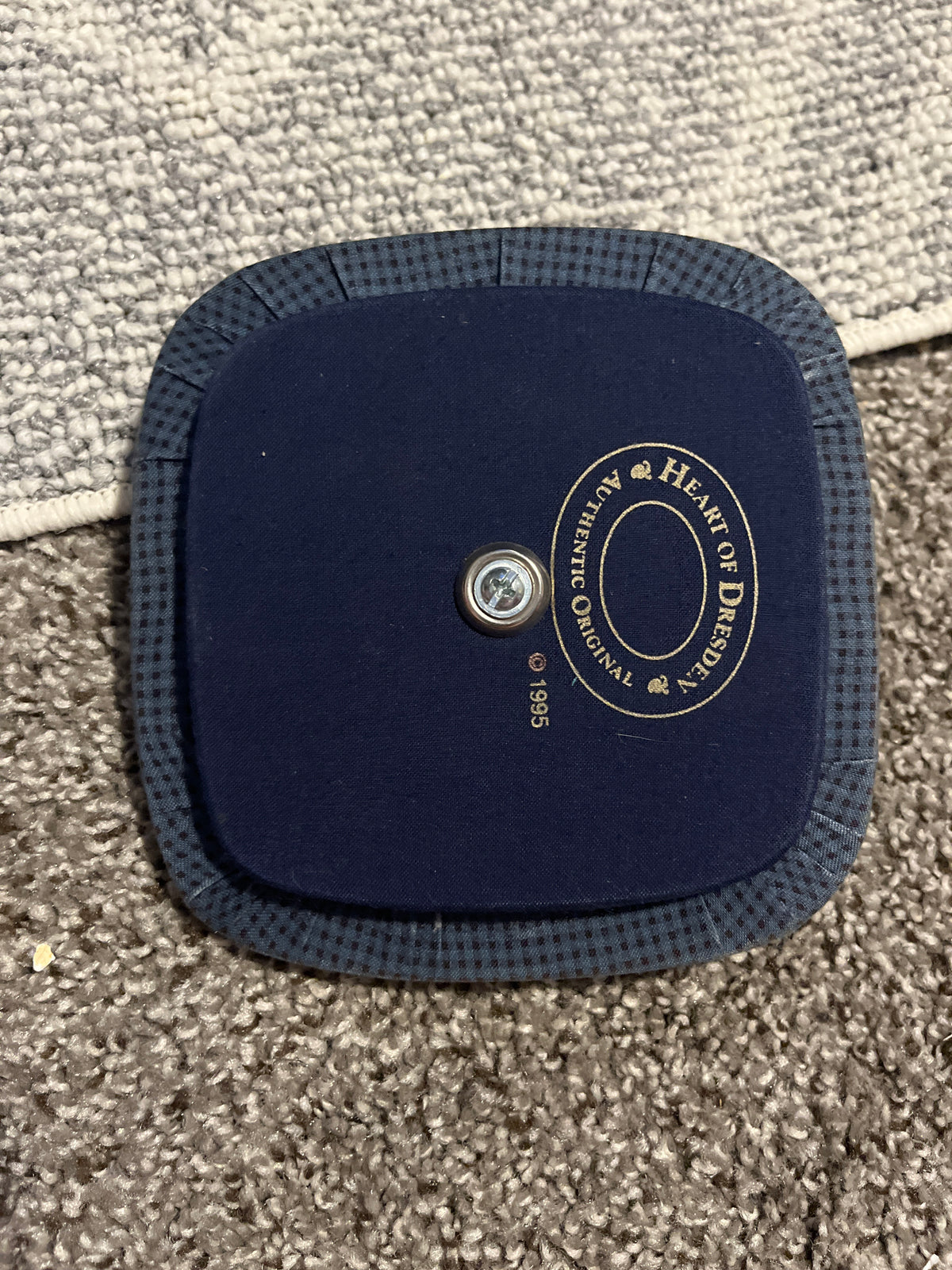 Heart of Dresden 7.5” lid with apple design