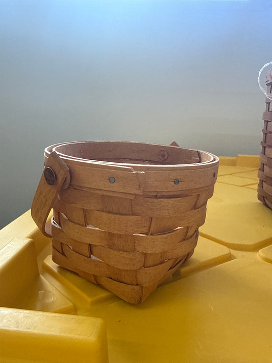 Longaberger 5” measuring basket