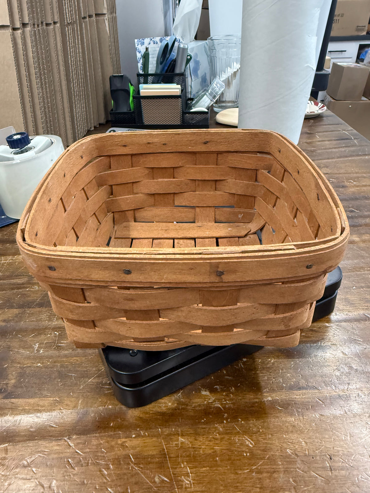 Longaberger large berry basket -has marking as shown