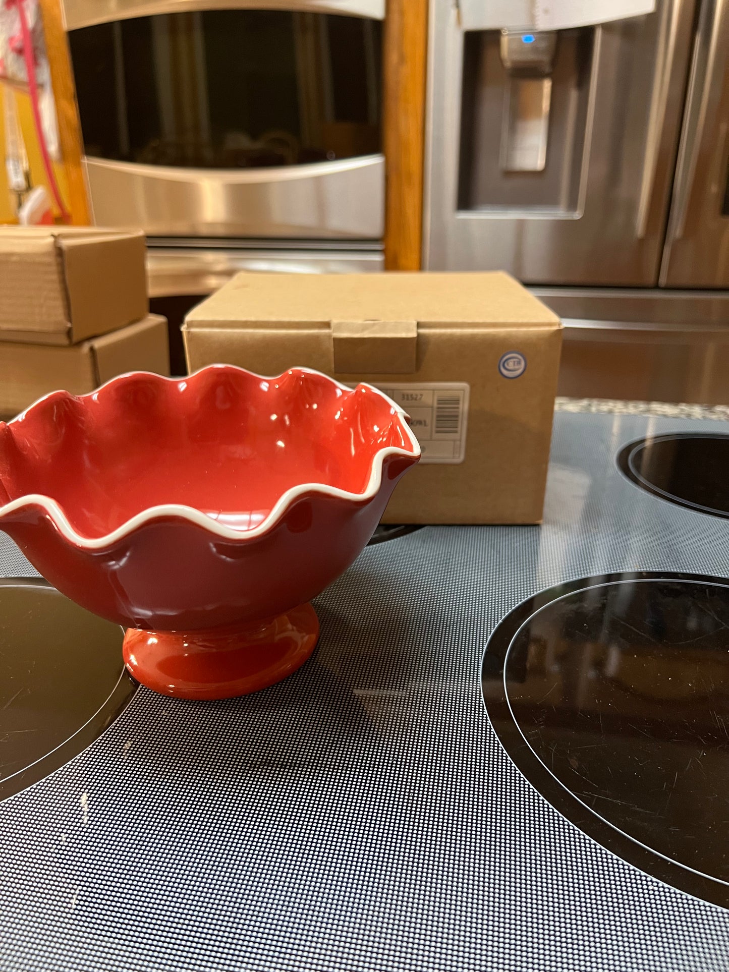 Longaberger be my valentine ruffled bowl