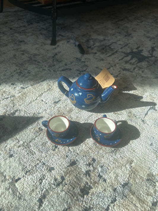 Boyd’s bear tea set