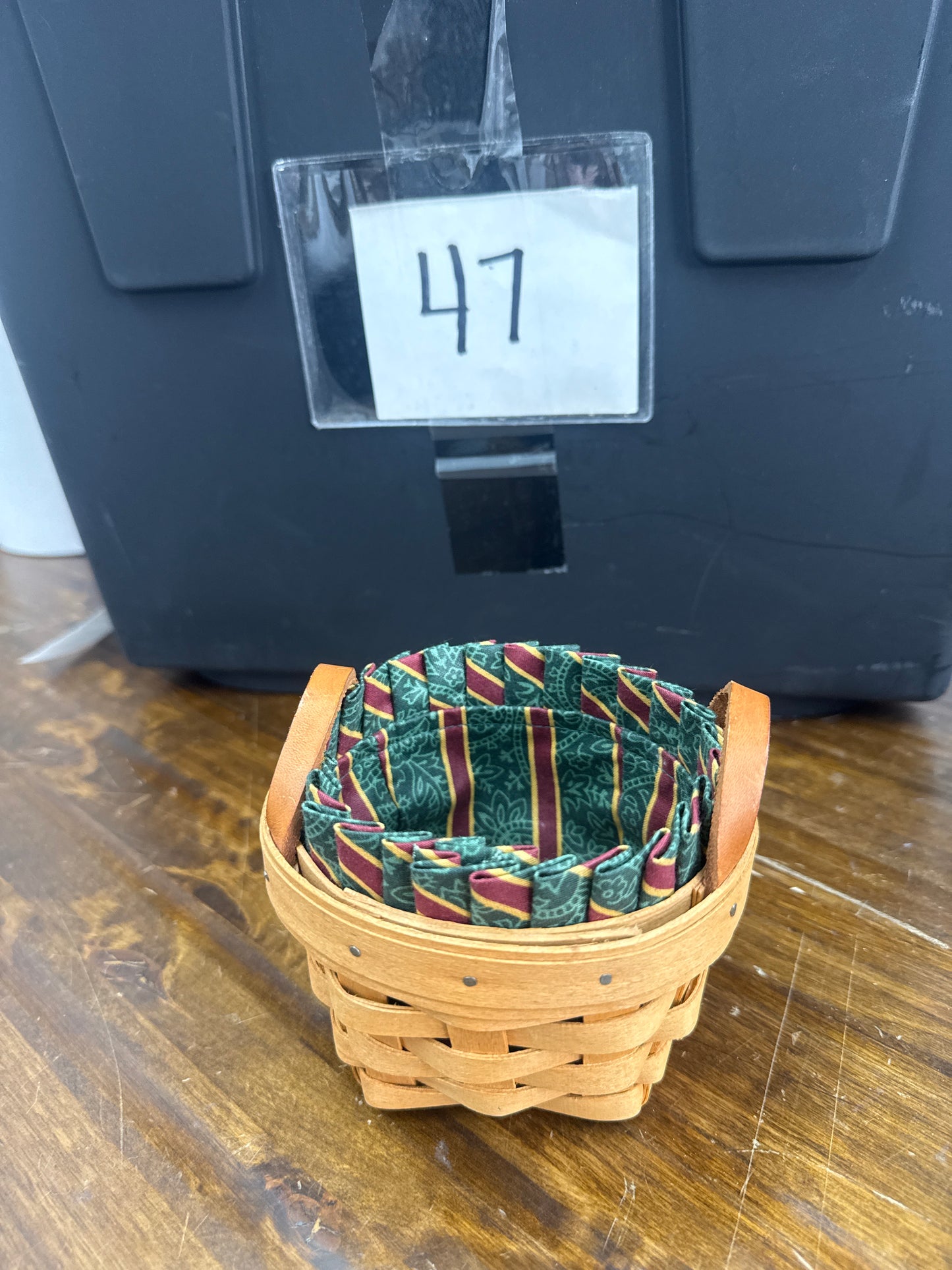 Longaberger thyme basket with liner