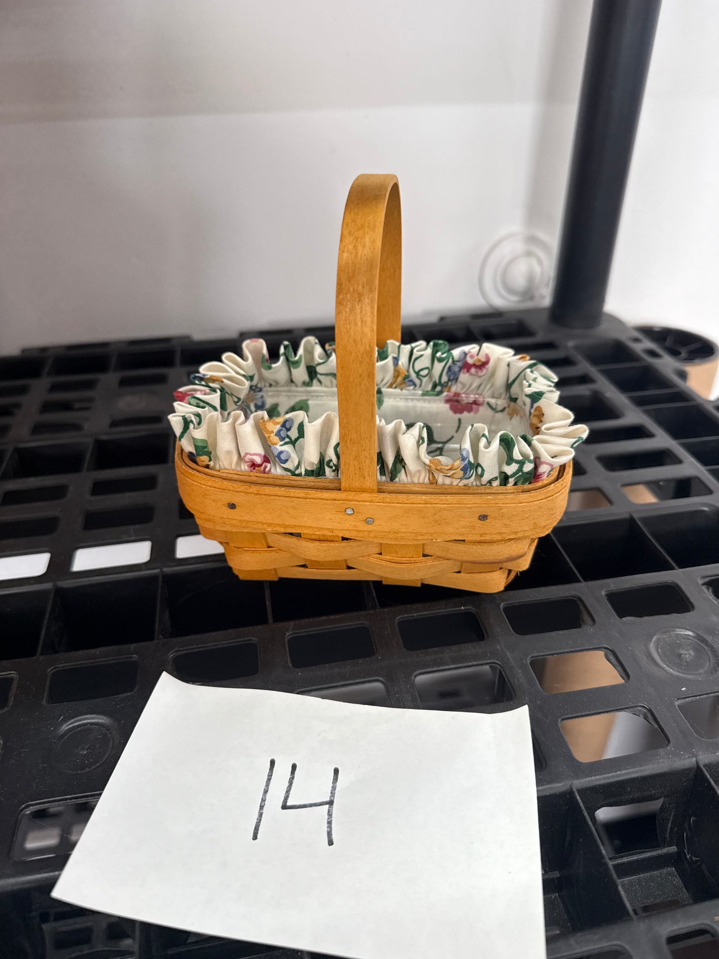 Longaberger parsley basket with liner and protector