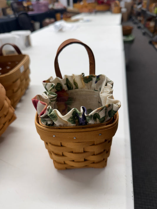 Longaberger chives basket with liner and protector