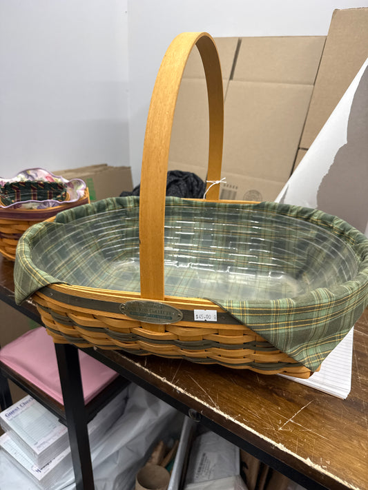 Longaberger hospitality basket with liner and protector