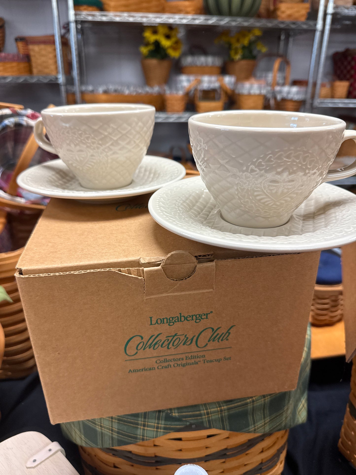 Longaberger collectors club American craft teacup set