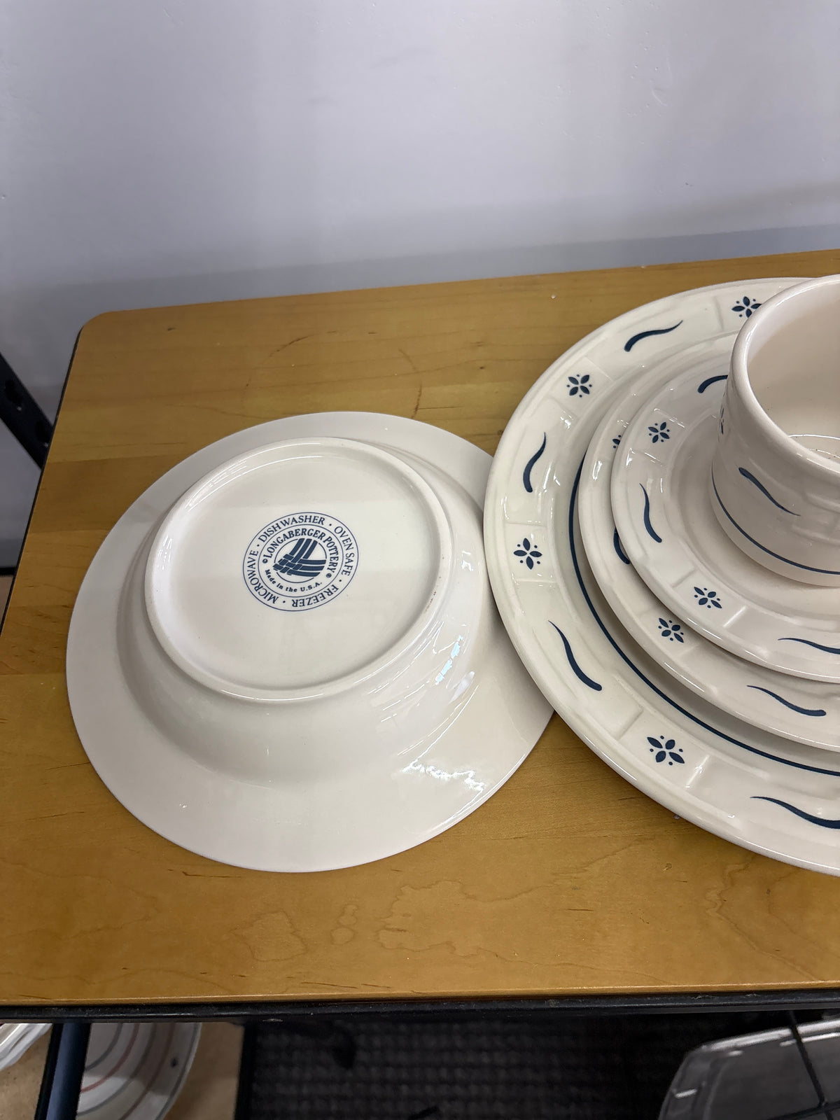 Longaberger 5 Piece place setting in Classic Blue