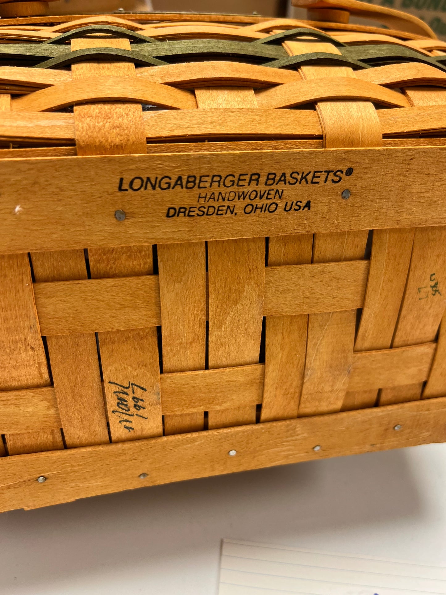 Longaberger holiday cheer basket with liner, lid & protector