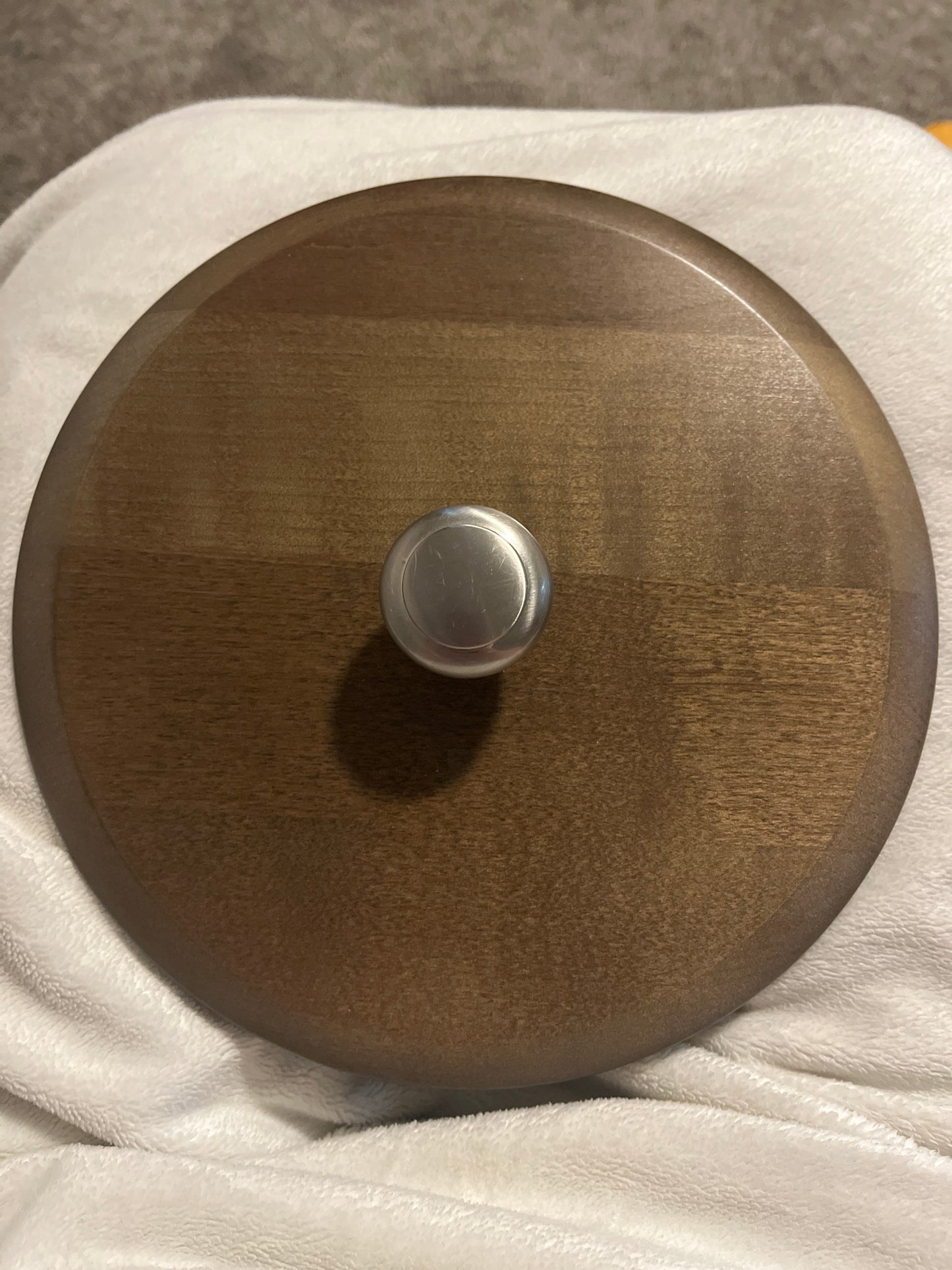 Longaberger 8.5” round lid - silver knob