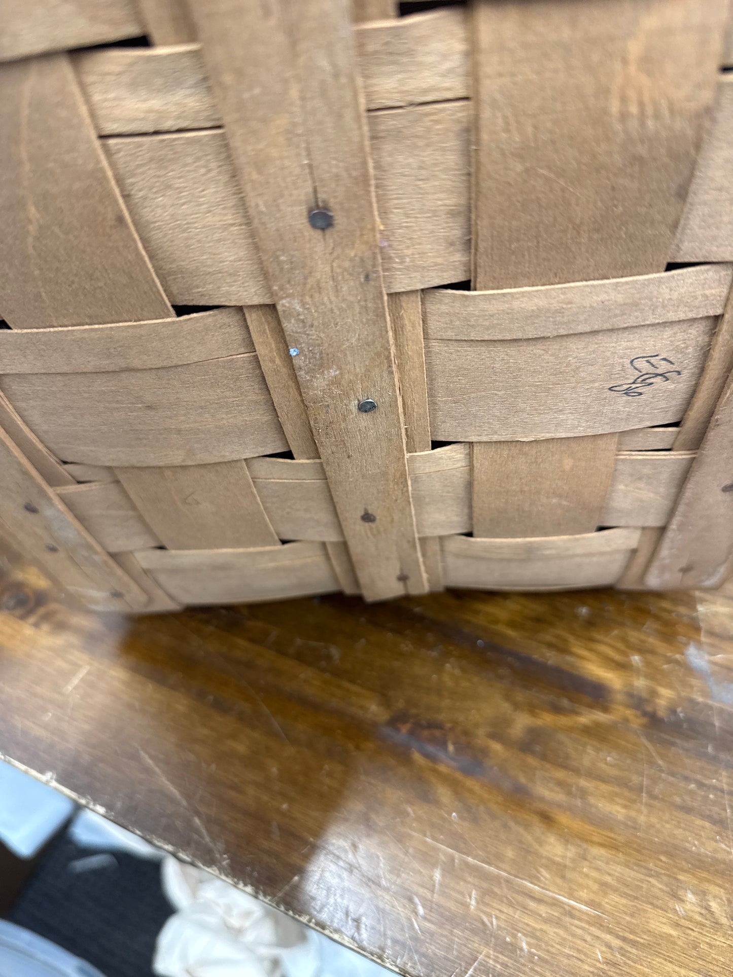 Longaberger picnic basket with riser and checkers
