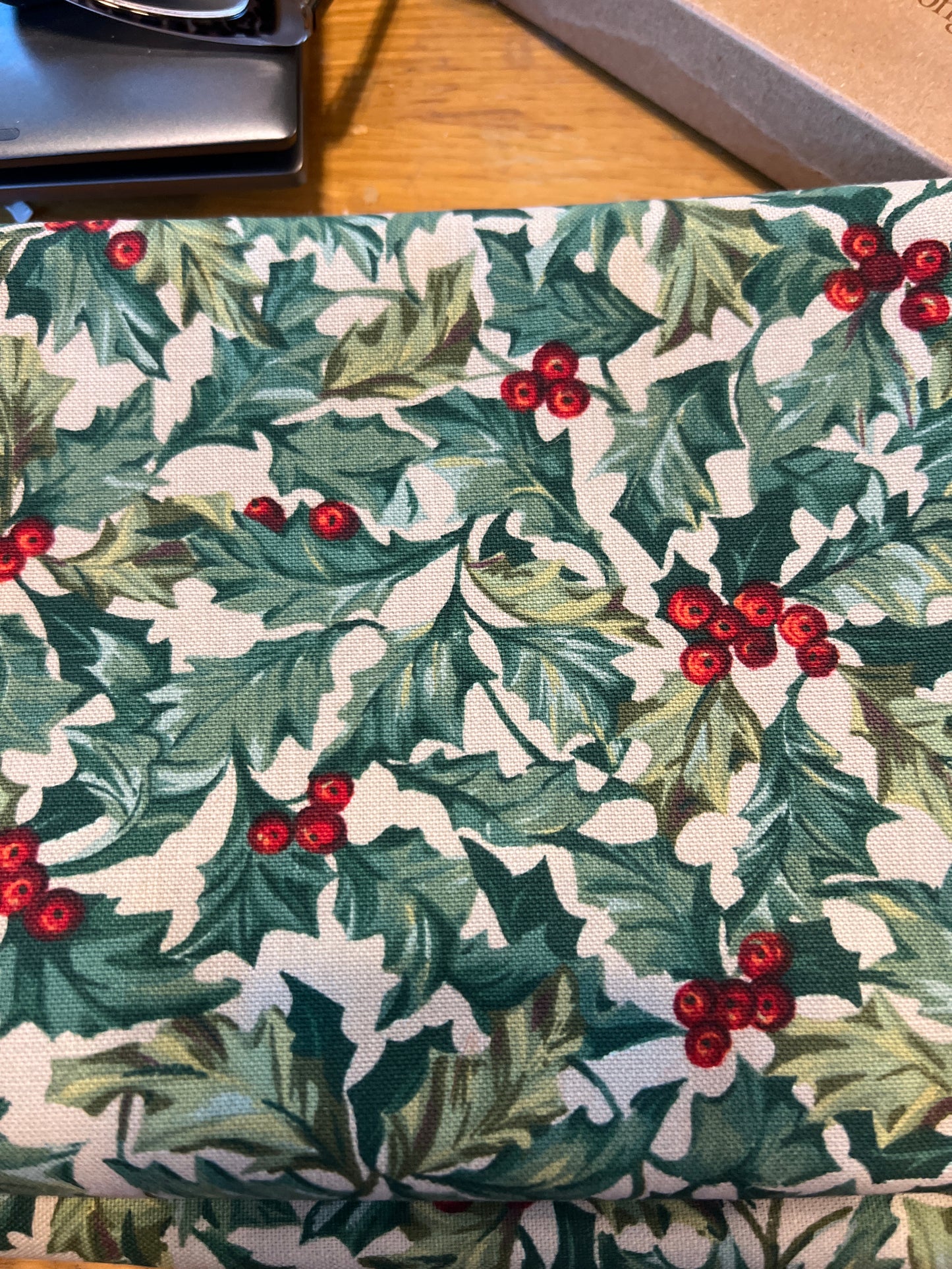 Longaberger 36x36 table square in American holly