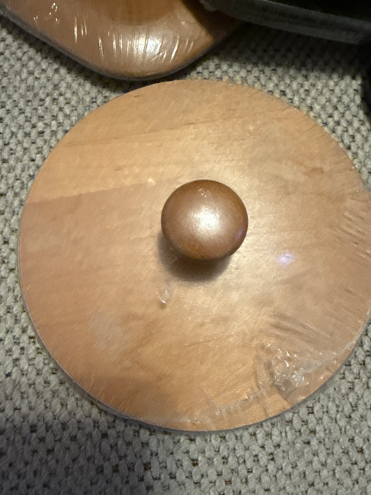 Longaberger 2006 horizon of hope lid in warm brown