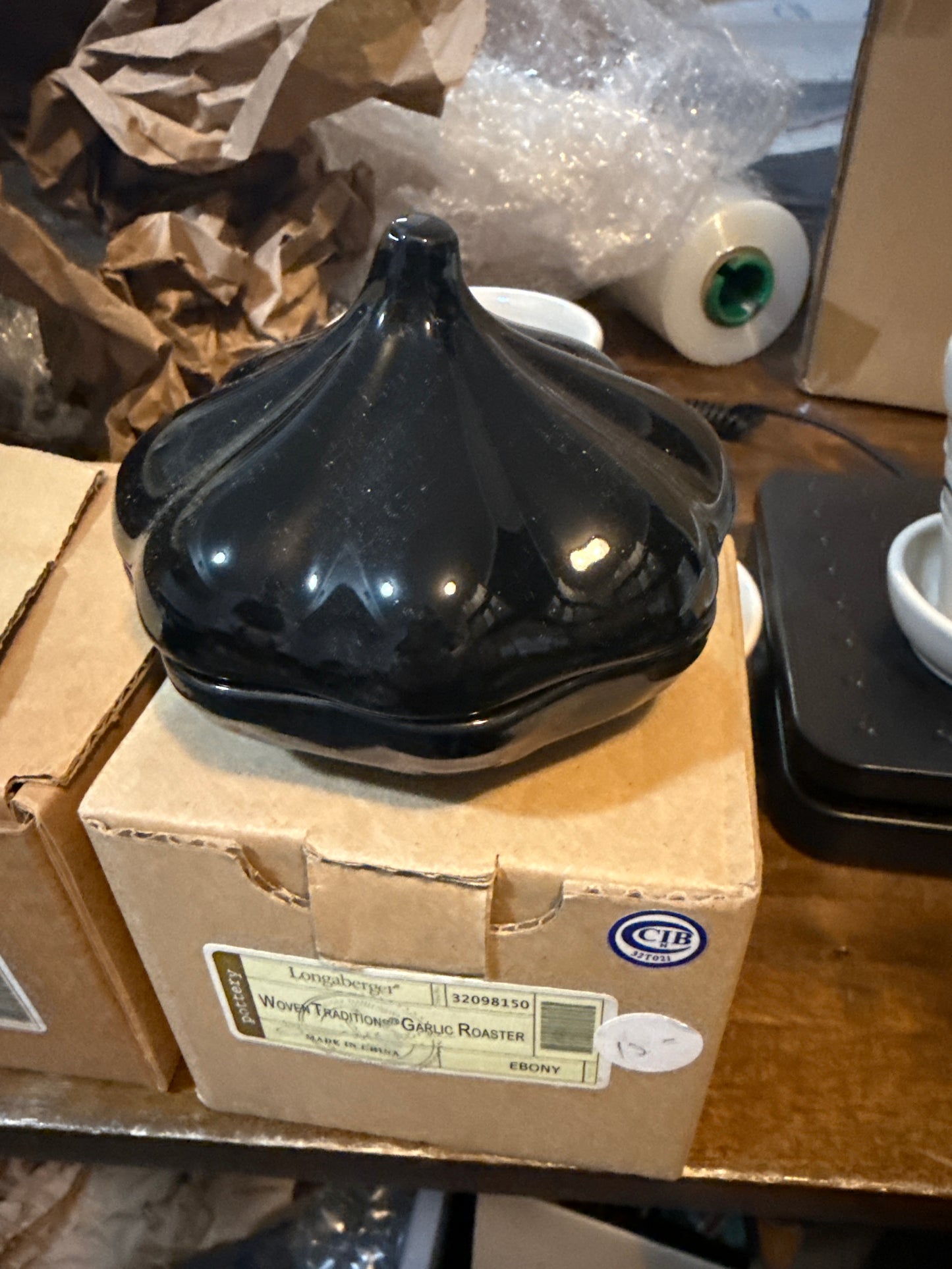 Longaberger garlic roaster in ebony