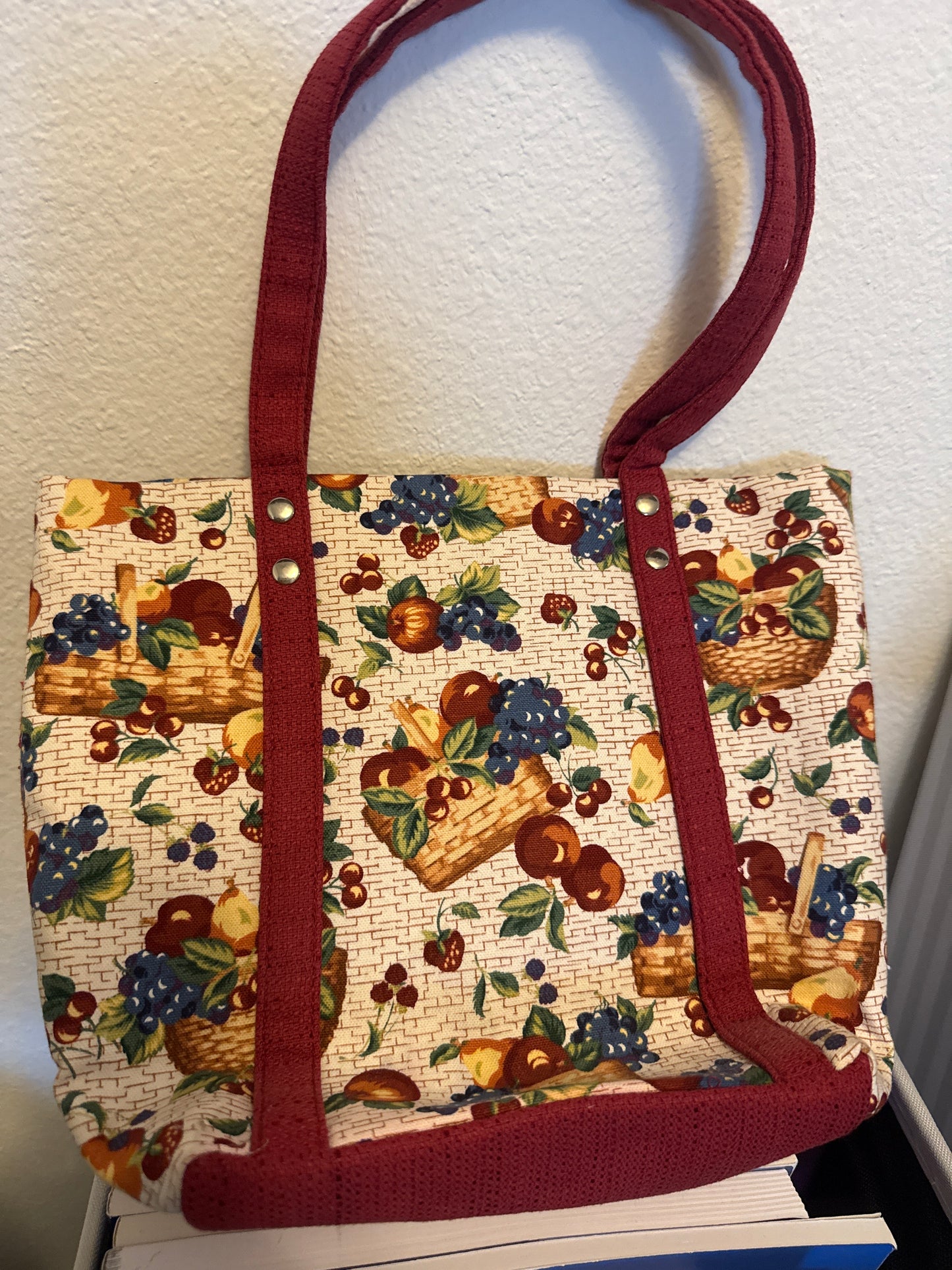 Longaberger small bag in fruits and baskets