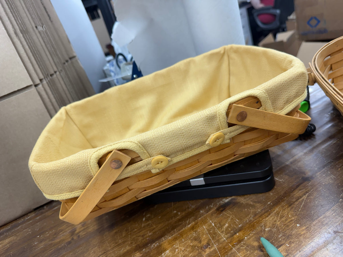 Longaberger small gathering basket with liner