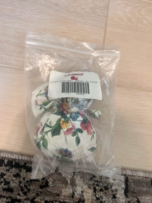 Longaberger Potpourri satchel in Garden Splendor