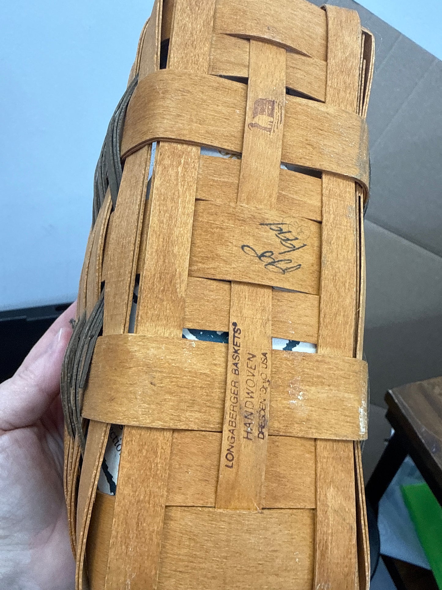 Longaberger medium key basket with protector (protector has crack in it)