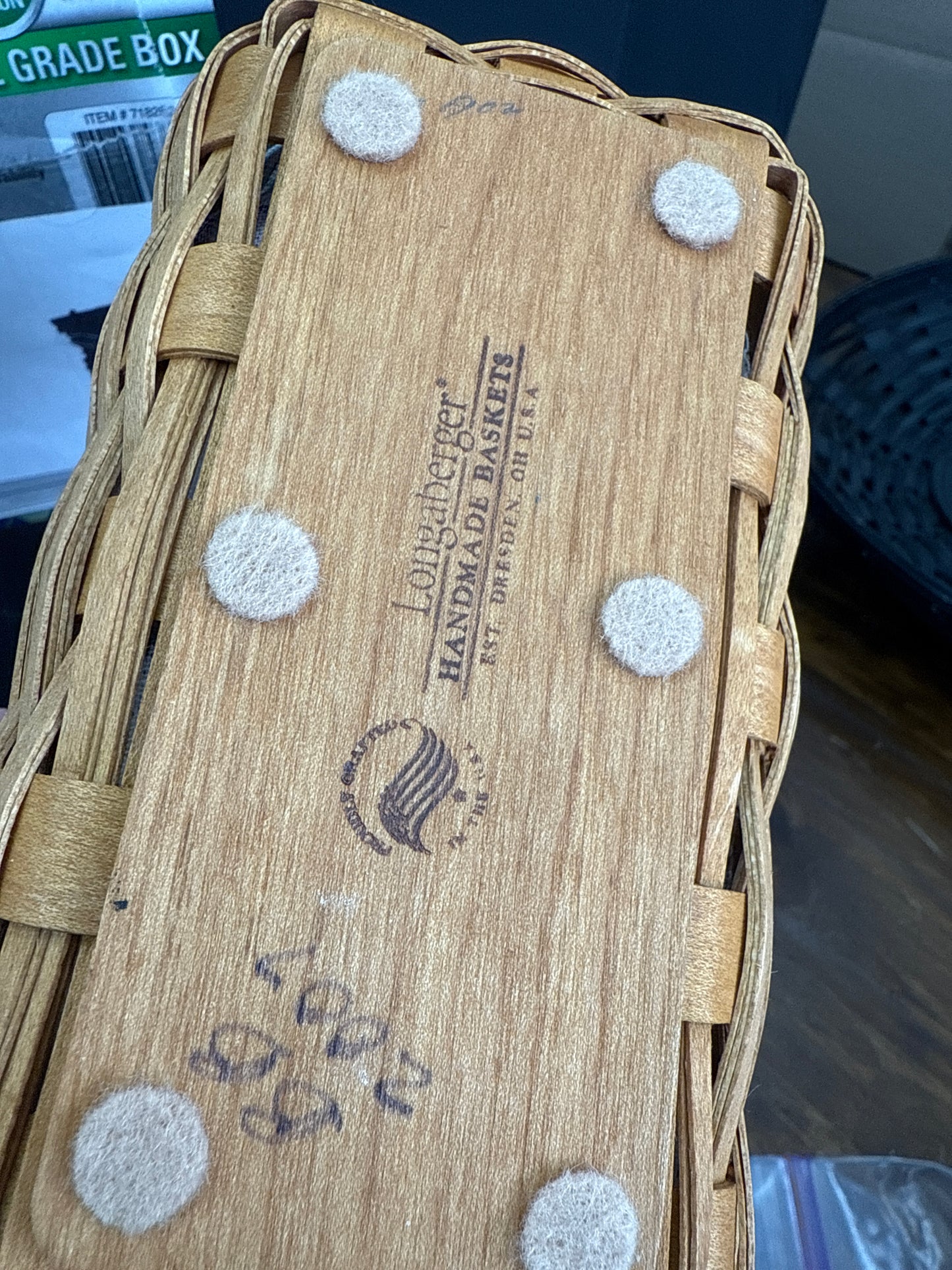 Longaberger holiday helper with liner and protector