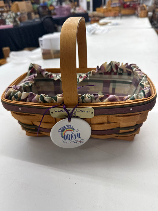 Longaberger 1996 bee basket with liner, protector, and tie on