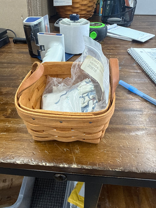 Longaberger sweet basil basket with liner