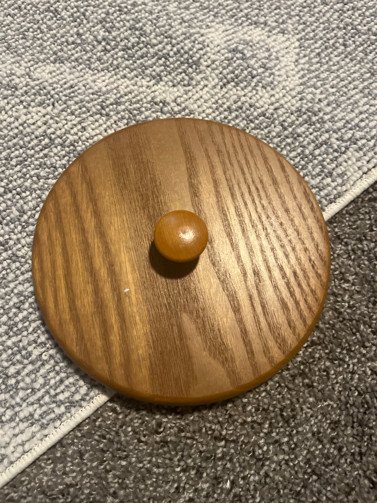 K.S. Lanam 7.5” round lid
