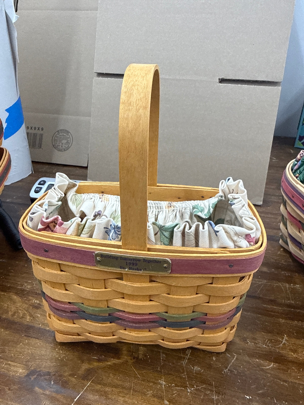 Longaberger 1999 bee basket with liner and protector