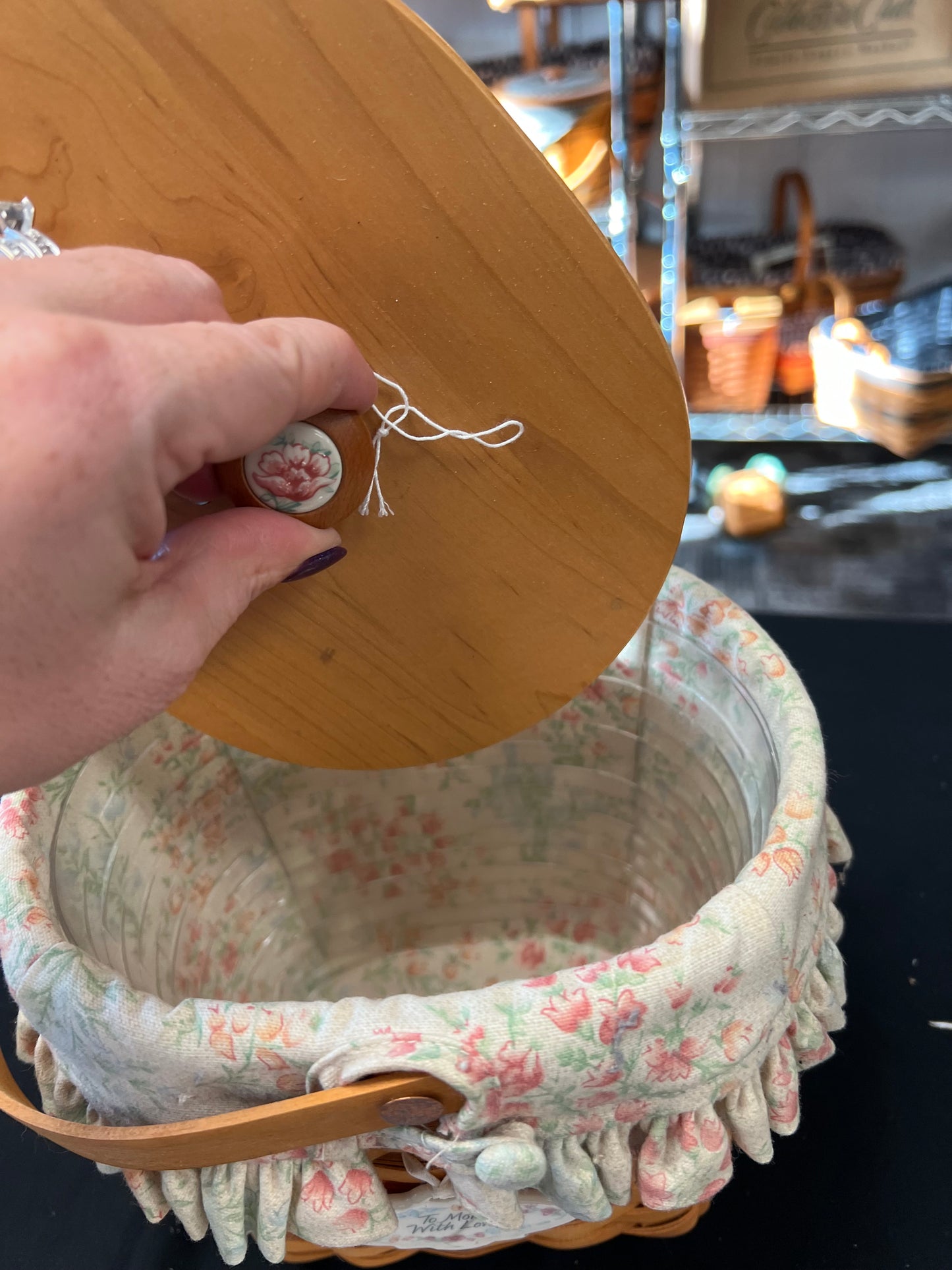 Longaberger 2001 Mother’s Day vintage blossom basket with liner, lid, protector & tie on