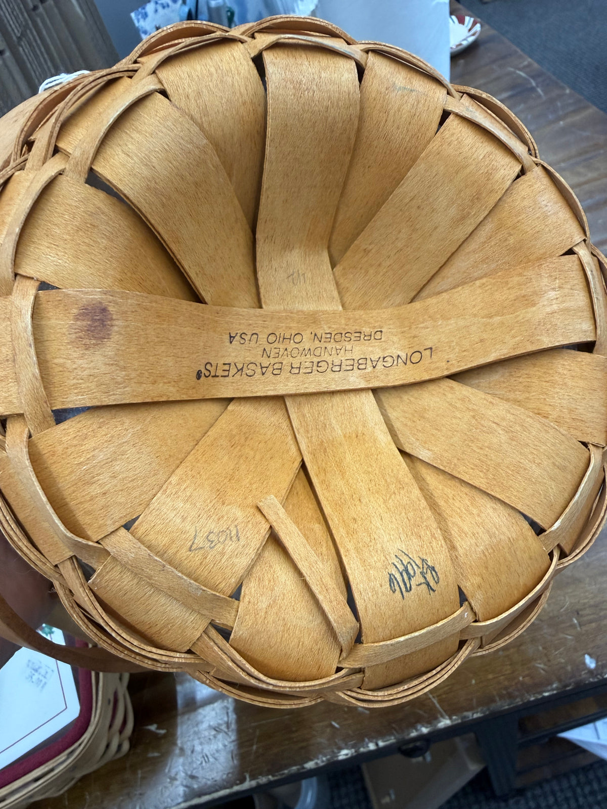 Longaberger medium fruit basket with protector