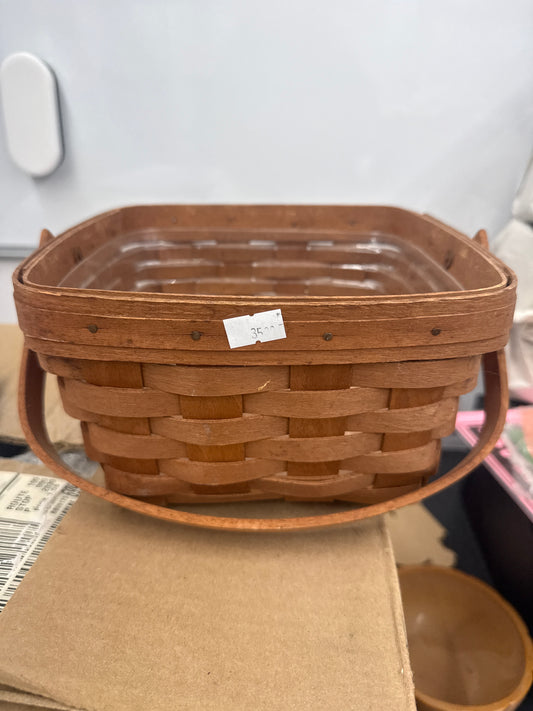 Longaberger 1990 large berry basket with protector