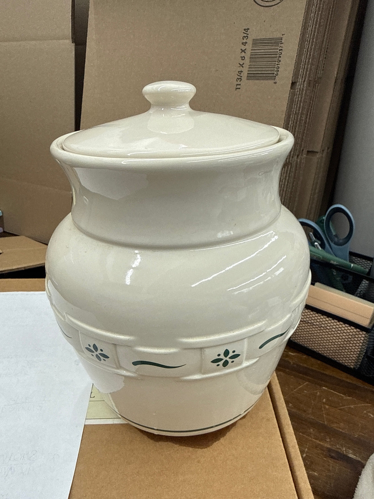 Longaberger 3 quart canister in heritage green