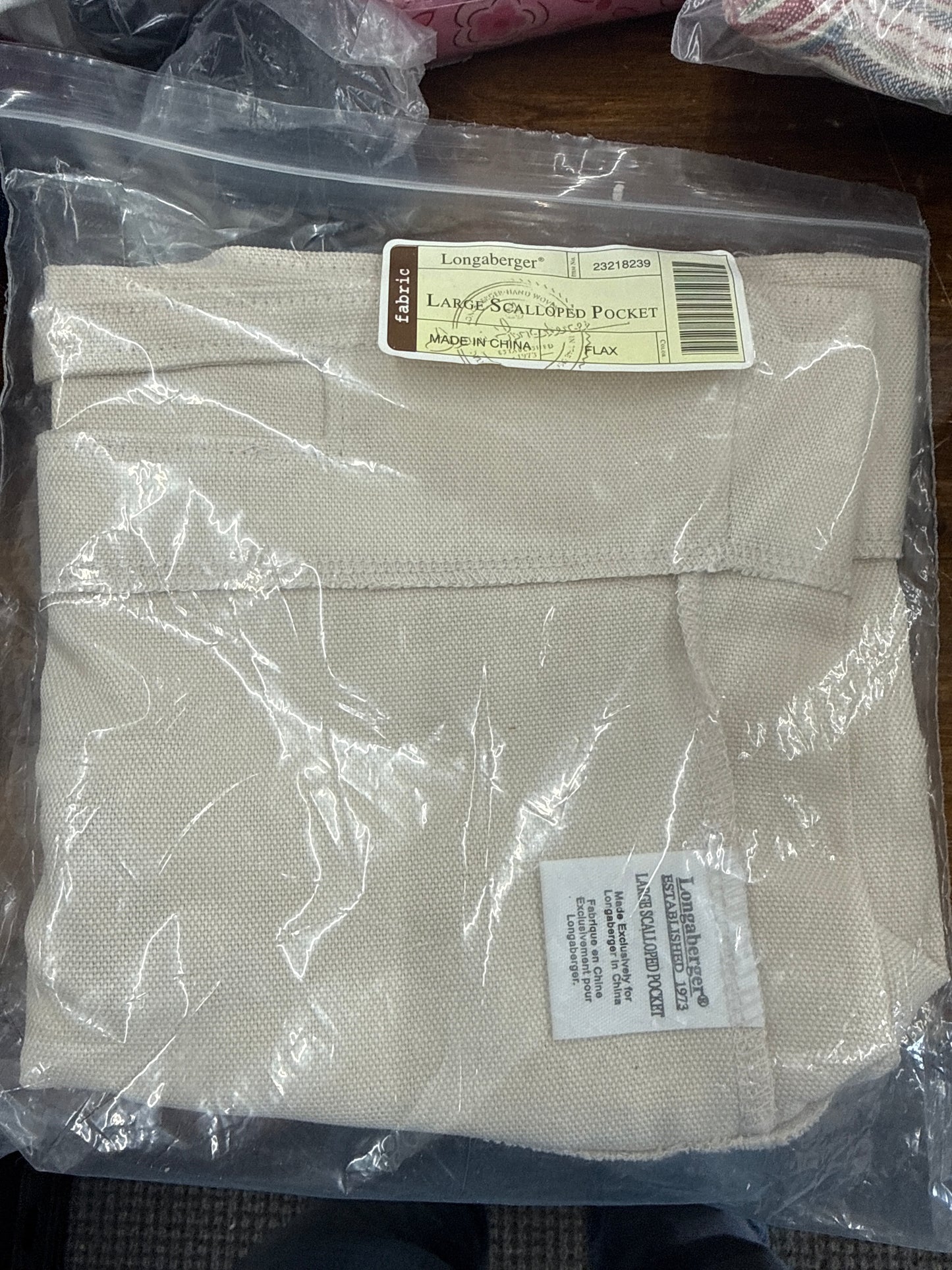 Longaberger large scalloped pocket liner in flax