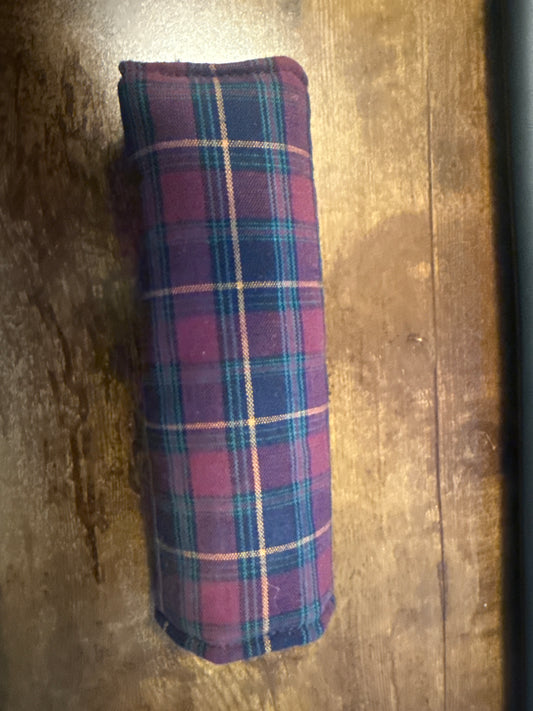 Homestead handle gripper in plaid