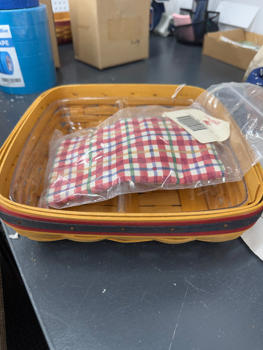 Longaberger picnic pal basket with liner and protector