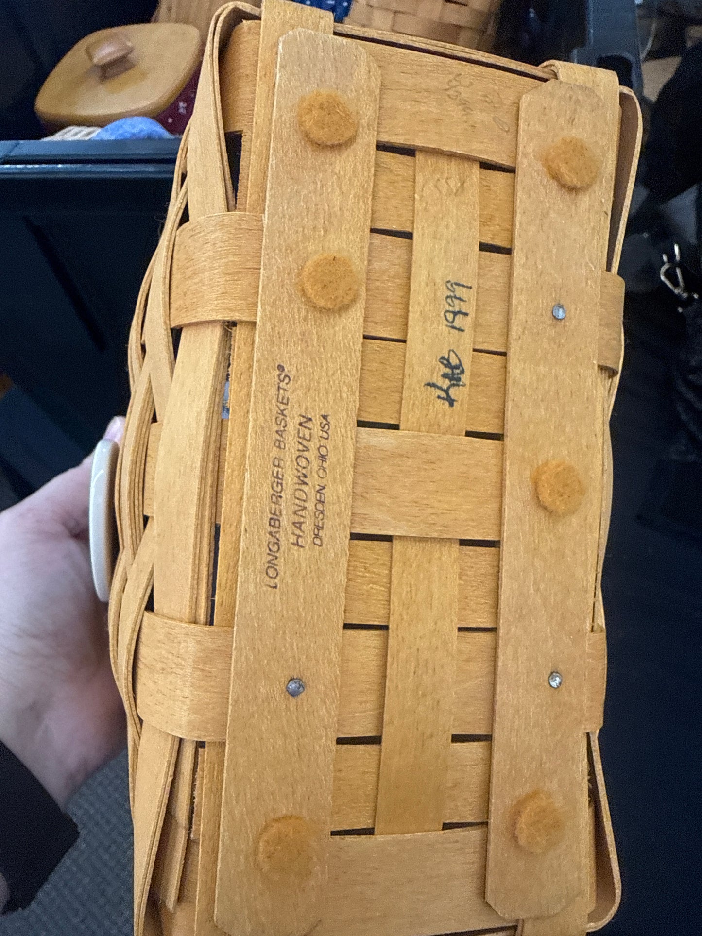 Longaberger 1999 Dresden tour basket with protector and tie on