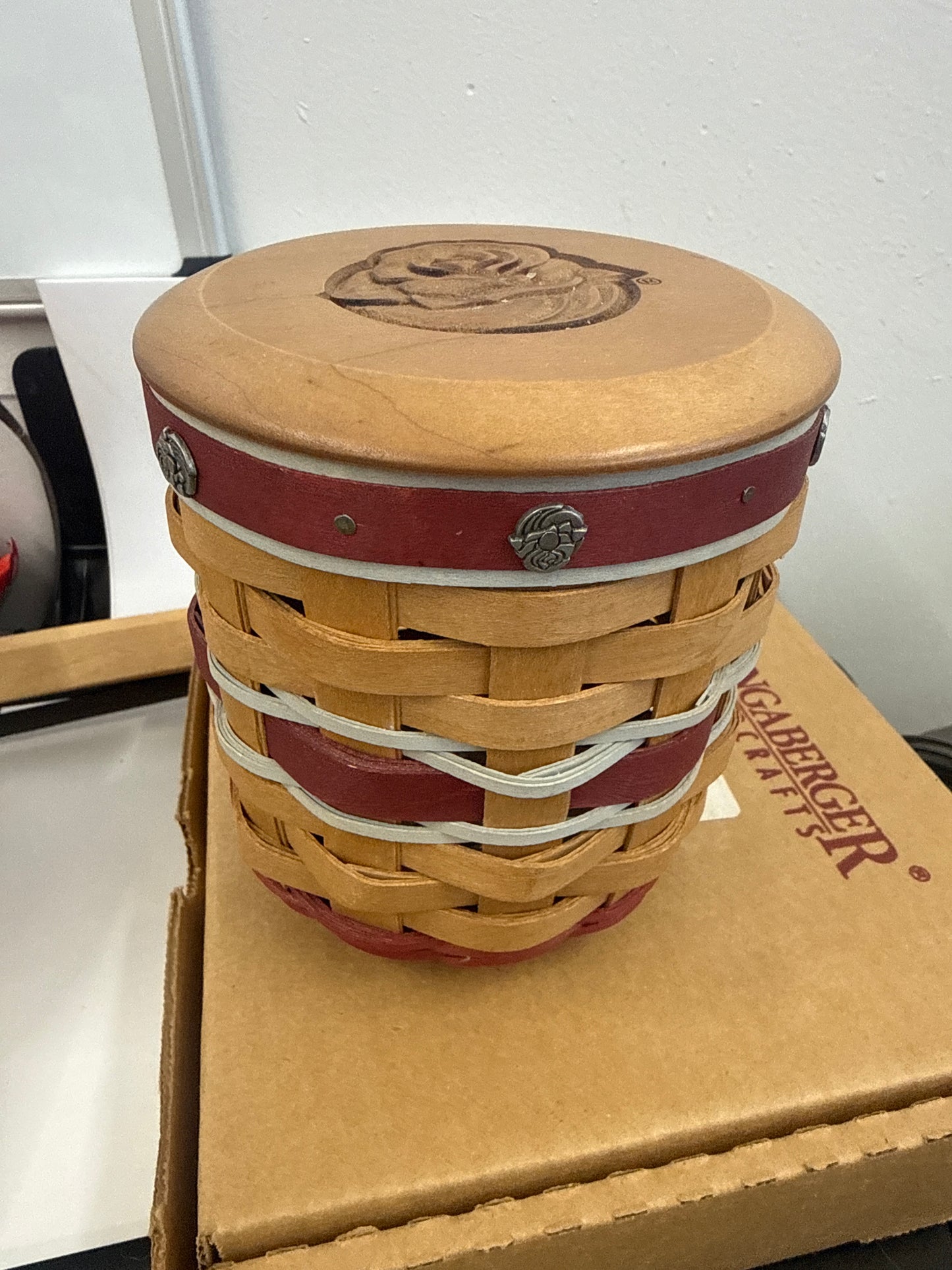 Longaberger Rose Bowl Ohio State basket with lid