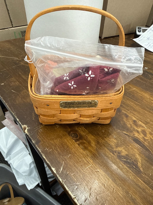 Longaberger 1996 hostess appreciation basket with liner and protector