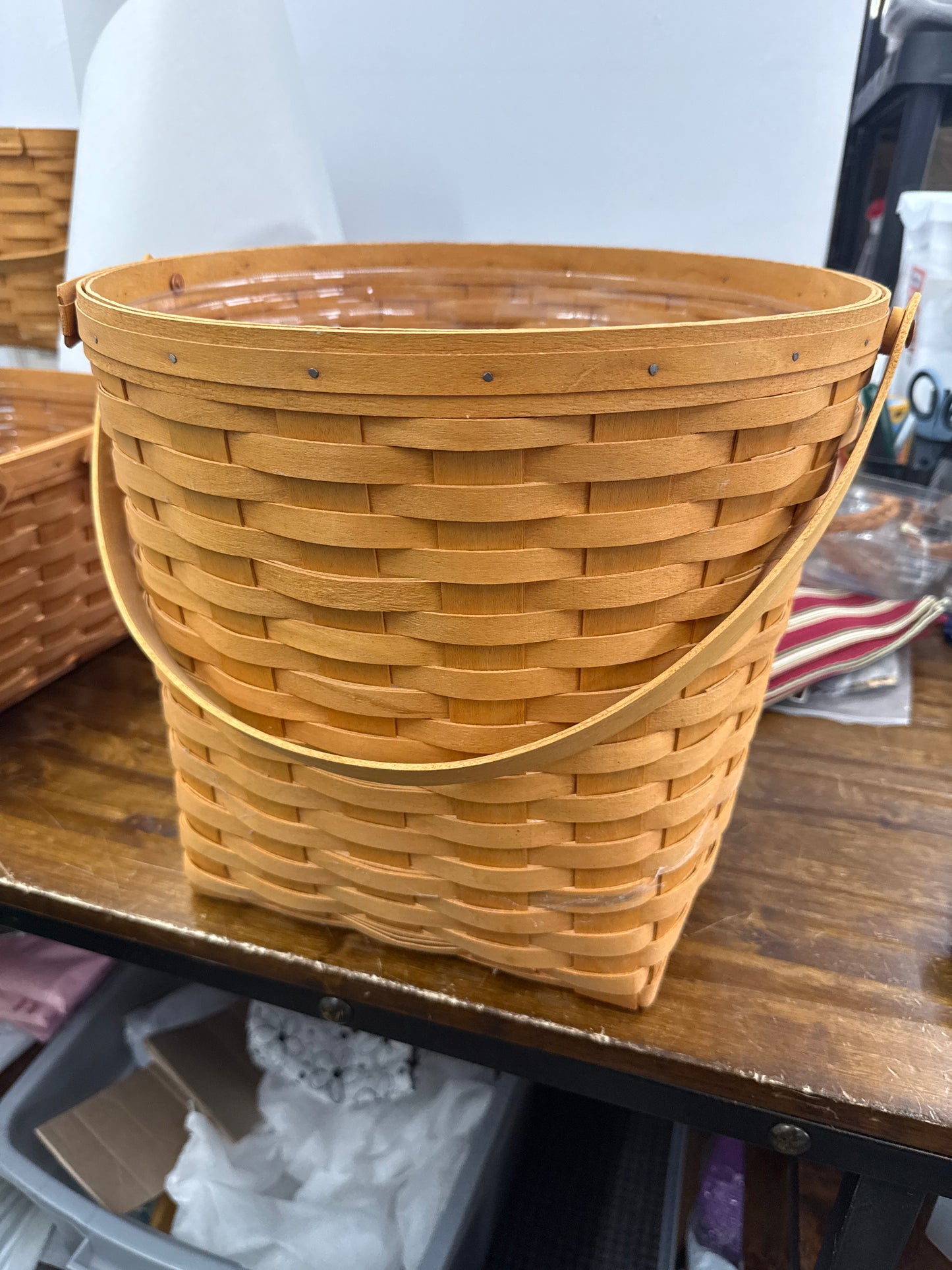 Longaberger 13” measuring basket with protector-has a fee rubbing marks and a cracked splint