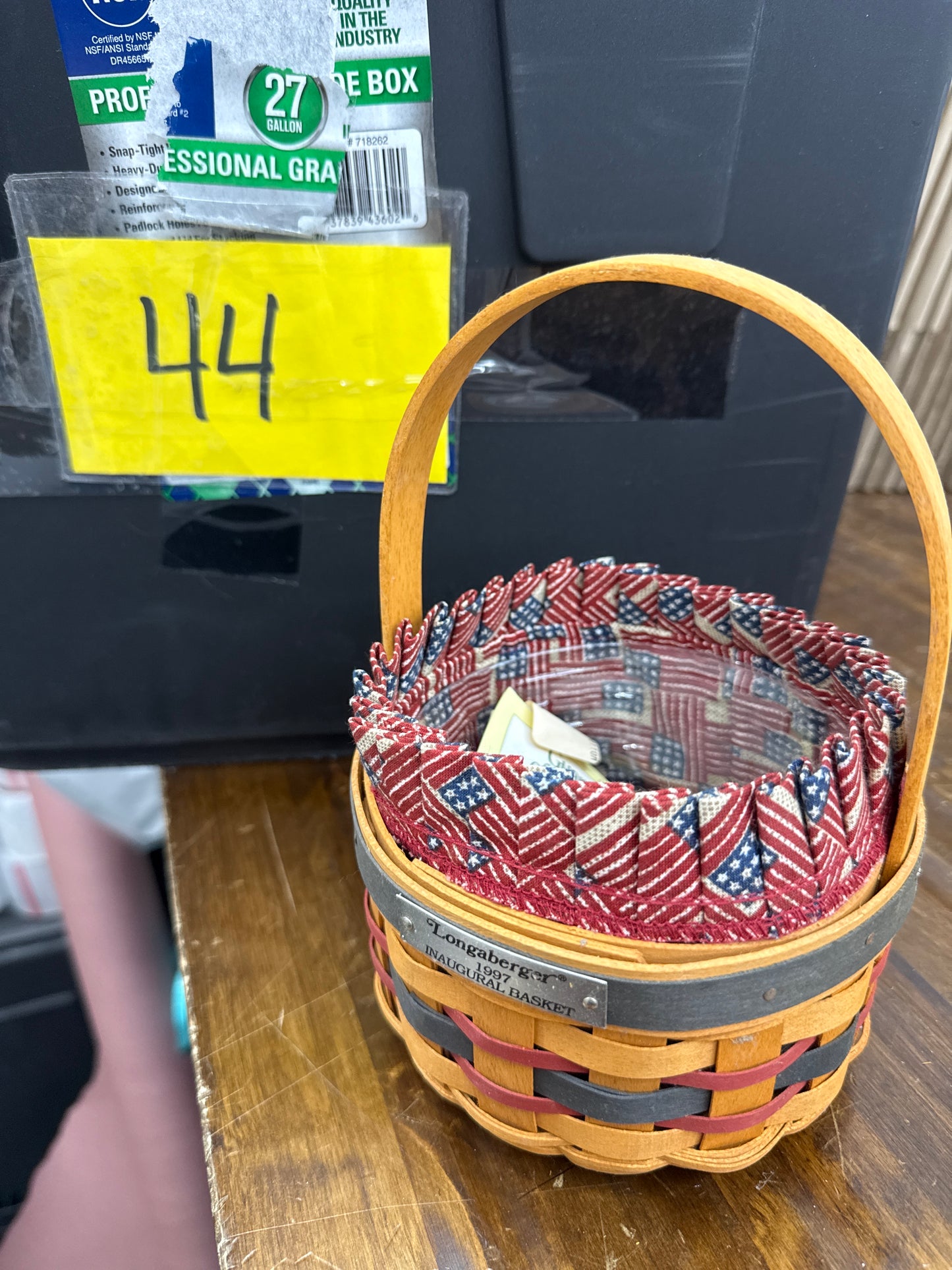Longaberger 1997 inaugural basket with liner and protector