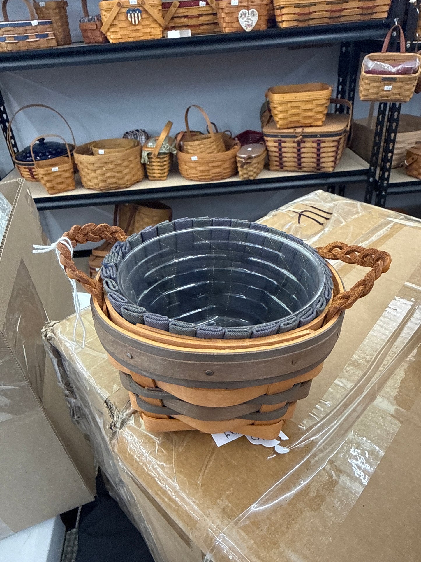 Longaberger 1998 collector’s club thyme basket