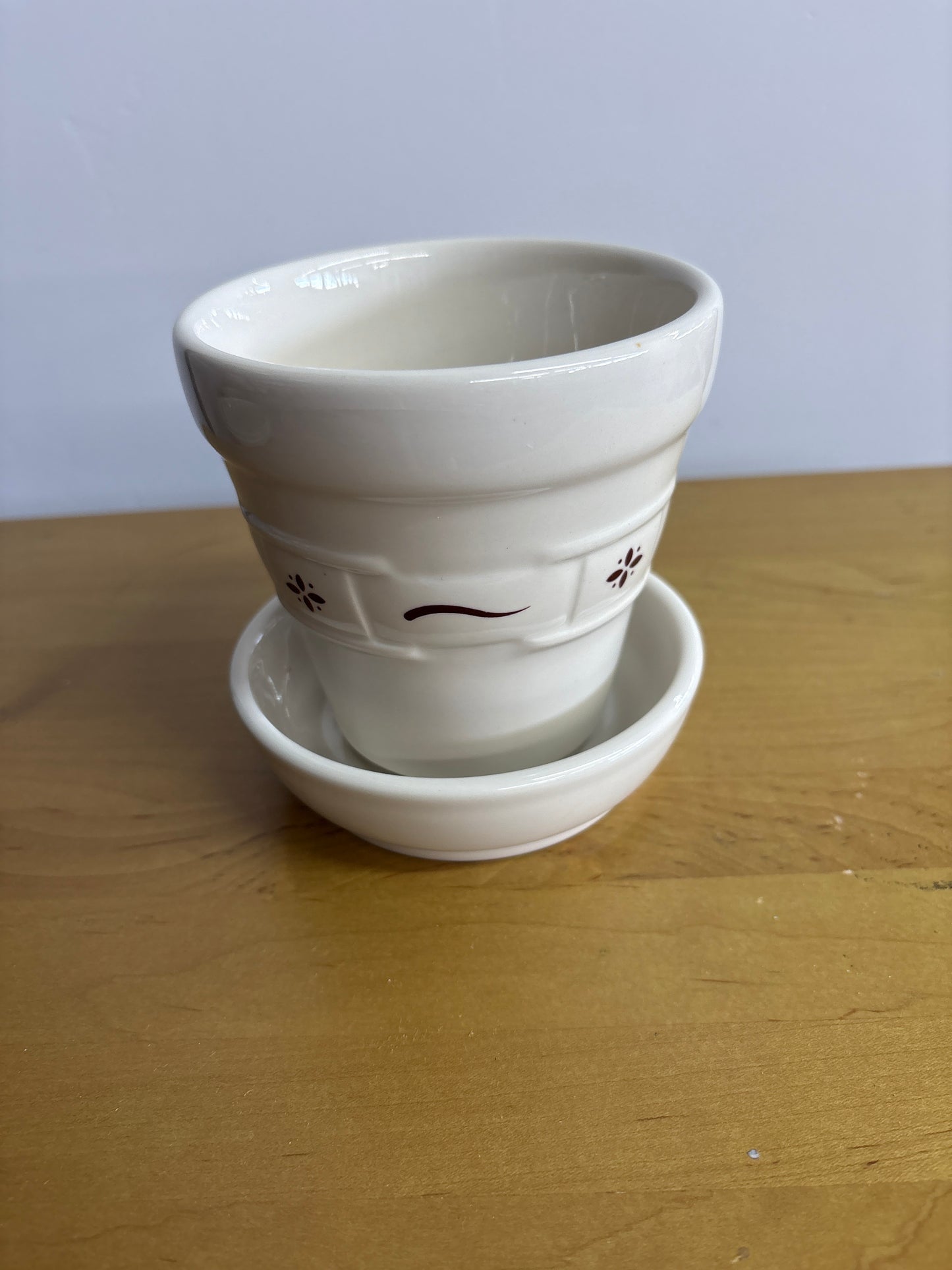 Longaberger Medium Flower Pot in Traditional Red with Saucer