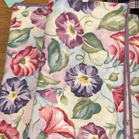 Longaberger Set of 2 Napkins in Morning Glory